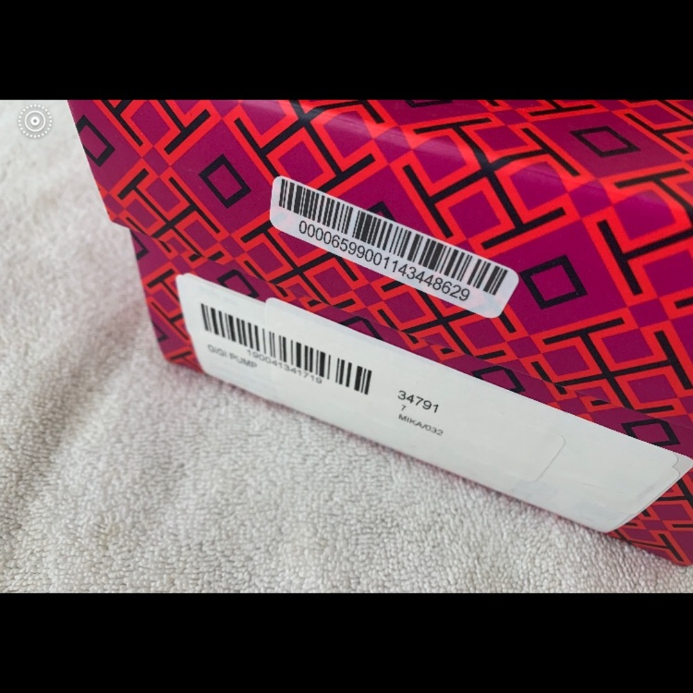 Tory Burch Gigi Flats - Picture 5 of 5